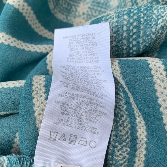 Cabi Windowpane wrap blouse Style 3068 - Picture 14 of 14